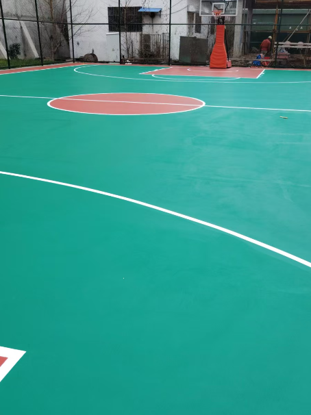 长宁 球场长期使用易出现地面开裂